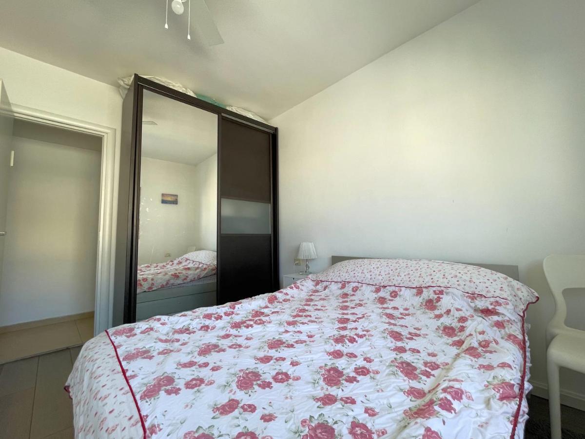 Beautiful 2-Bedroom Condo In The Heart Of Tel Aviv Exteriör bild