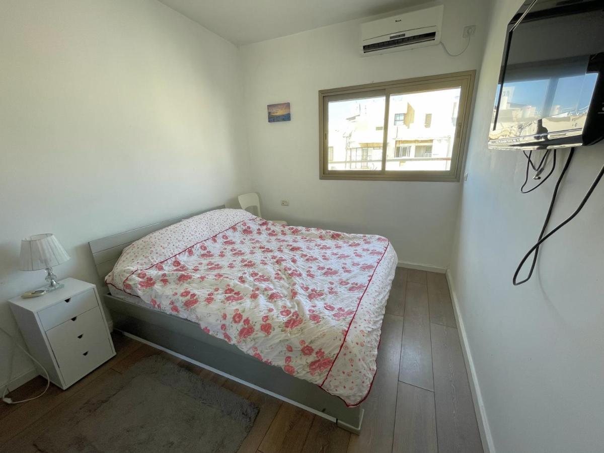 Beautiful 2-Bedroom Condo In The Heart Of Tel Aviv Exteriör bild